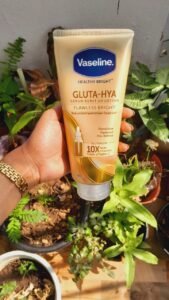 Vaseline Gluta Hya flewless Bright/ග්ලූටා හයර් ෆ්ලේවුලස් බ්‍රයිට් - Image 2