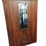 Glass with cupboard /වීදුරුව සහිත අල්මාරිය